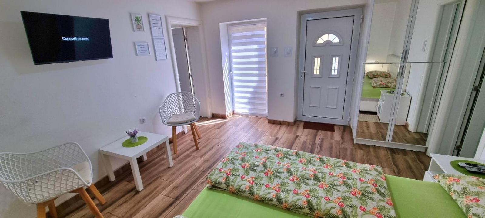 "My Life" Luxury River Apartments Ni Exterior foto