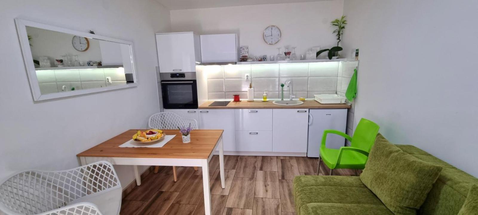 "My Life" Luxury River Apartments Ni Exterior foto